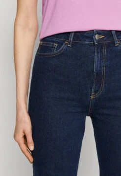 Anna Field Jeans Straight Leg - Blue Denim 13 Anna Field Jeans Straight Leg - Blue Denim -Chic Fusion Verkauf 03529c8a51634487ba5acc26ba6ad558