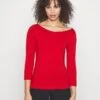 Langarmshirt - Red 1 Langarmshirt - Red -Chic Fusion Verkauf 046e6ecbef74475b8df20d13a6bbc94e