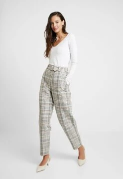 Anna Field BASIC - Langarmshirt - White 9 Anna Field BASIC - Langarmshirt - White -Chic Fusion Verkauf 05ef4bbdb10243568b03c7a411c2358e