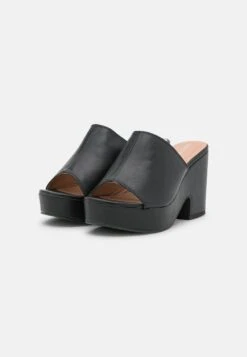 WIDE FIT - Pantolette Hoch - Black 10 WIDE FIT - Pantolette Hoch - Black -Chic Fusion Verkauf 0ed28b0a834c4643816f85e27c9d2d14