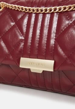 Anna Field Umhängetasche - Bordeaux 11 Anna Field Umhängetasche - Bordeaux -Chic Fusion Verkauf 0f368c8bb45b4523a438728ad63be8e1