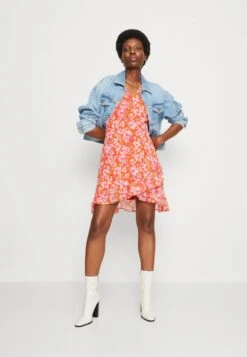 Anna Field VOLANT SHORT DRESS - Freizeitkleid - Red/multicoloured 9 Anna Field VOLANT SHORT DRESS - Freizeitkleid - Red/multicoloured -Chic Fusion Verkauf 1b1902792de44e1c8fba589ec89b4065