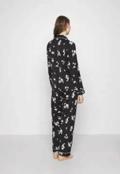Anna Field SET - Pyjama - Black/offwhite 10 Anna Field SET - Pyjama - Black/offwhite -Chic Fusion Verkauf 2100c15e3f744e0c9b0ed144b4c79831