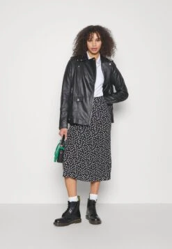 Bleistiftrock - Black 9 Bleistiftrock - Black -Chic Fusion Verkauf 2f5b9df794b140fb8c6d152f78753322