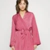 Anna Field Bademantel - Pink 1 Anna Field Bademantel - Pink -Chic Fusion Verkauf 32152efd11614eefa4af1ae51222013a