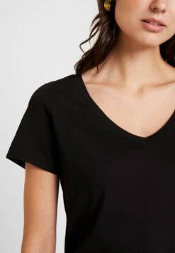 Anna Field T-Shirt Basic - Black 12 Anna Field T-Shirt Basic - Black -Chic Fusion Verkauf 38efa4e773c249dda7fd301ddbcb2af2