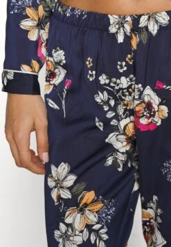 Anna Field SET - Pyjama - Dark Blue 13 Anna Field SET - Pyjama - Dark Blue -Chic Fusion Verkauf 3fec5efc49114c5aa08466a333b6faf4