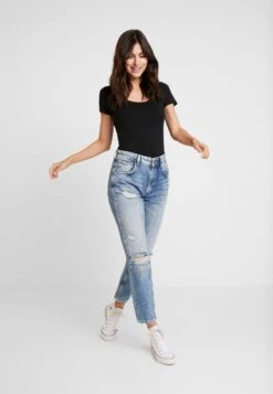 Anna Field 3 PACK - T-Shirt Basic - White/black/dark Grey 13 Anna Field 3 PACK - T-Shirt Basic - White/black/dark Grey -Chic Fusion Verkauf 408325e99aa64e0fa67cfb9c77375082 1