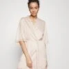 Anna Field Bademantel - Off-white 2 Anna Field Bademantel - Off-white -Chic Fusion Verkauf 4e758561f8064a60a30d767f34d92bf3