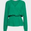 Anna Field PEPLUM - Bluse - Green 2 Anna Field PEPLUM - Bluse - Green -Chic Fusion Verkauf 5c90c473ffc54a01a9eb045d53567605