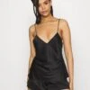 Anna Field SIMPLE SATIN SHORT SET - Nachtwäsche Set - Black 2 Anna Field SIMPLE SATIN SHORT SET - Nachtwäsche Set - Black -Chic Fusion Verkauf 6460a497a7a441bfa04ca6af7563b268