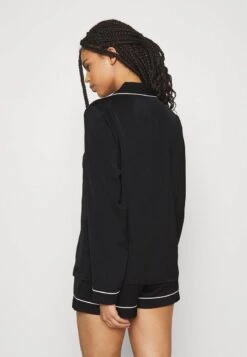 Anna Field AMANDA LONG SLEEVE SHORT SET - Nachtwäsche Set - Black 10 Anna Field AMANDA LONG SLEEVE SHORT SET - Nachtwäsche Set - Black -Chic Fusion Verkauf 76c1a6e3060042a98452482dadb33e40