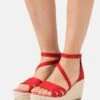 Anna Field Plateausandalette - Red 1 Anna Field Plateausandalette - Red -Chic Fusion Verkauf 76edd2bedc8a4dd0acf60df8c07dcced
