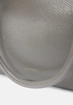 Anna Field Notebooktasche - 102 - Grey 11 Anna Field Notebooktasche - 102 - Grey -Chic Fusion Verkauf 7c8547997cc04418ad35a5a242cb291a