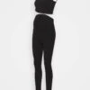 SET NURSING FUNCTION CROP TOP & LEGGINGS - Leggings - Hosen - Black 2 SET NURSING FUNCTION CROP TOP & LEGGINGS - Leggings - Hosen - Black -Chic Fusion Verkauf 805de30c309742ec8cb7e9e4565dccf4