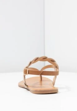 Zehentrenner - Cognac 13 Zehentrenner - Cognac -Chic Fusion Verkauf 818495a3a59b4e49a45a5b721c802aee