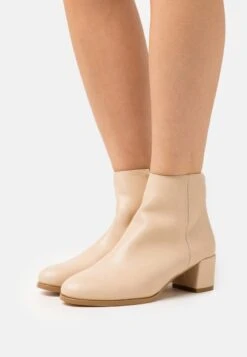 Ankle Boot - Beige