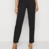Anna Field Stoffhose - Black 1 Anna Field Stoffhose - Black -Chic Fusion Verkauf 90c96528cc1448e0846c2289c01d3a89
