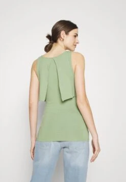 Top - Green 10 Top - Green -Chic Fusion Verkauf 9d8de3175f904b83887f9e7374b73098