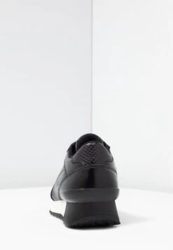 Anna Field Sneaker Low - Black 13 Anna Field Sneaker Low - Black -Chic Fusion Verkauf a08b4ef3db22444e84eb739d9819032e