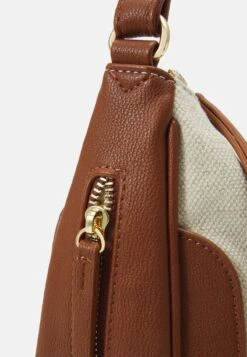 Anna Field Handtasche - Cognac 11 Anna Field Handtasche - Cognac -Chic Fusion Verkauf a3019adce6d04bfab71f9b8422a6a96b