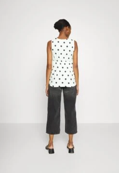 Top - Off-white 10 Top - Off-white -Chic Fusion Verkauf a65fca7acd814de58a8b2f41aae824a7