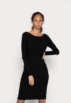 Anna Field OFFENER RÜCKEN BODYCON MINI STRICKKLEID - Etuikleid - Black 10 Anna Field OFFENER RÜCKEN BODYCON MINI STRICKKLEID - Etuikleid - Black -Chic Fusion Verkauf ae24ededa50648bf920e681ebf84b24f