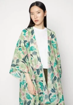 Anna Field Cape - Green 11 Anna Field Cape - Green -Chic Fusion Verkauf b0331e130e894a549ec1fe86bdedb068