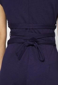 Jumpsuit - Dark Blue 12 Jumpsuit - Dark Blue -Chic Fusion Verkauf bd9818e6a15745ed8248d999a8f347ea