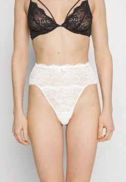 Anna Field 5 PACK - String - Red 12 Anna Field 5 PACK - String - Red -Chic Fusion Verkauf c5111b68e75a4a1db36fc7df1394860a