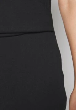 DRAPPED NECKLINE SMART BODYCON SLEEVELESS MINI DRESS - Jerseykleid - Black 13 DRAPPED NECKLINE SMART BODYCON SLEEVELESS MINI DRESS - Jerseykleid - Black -Chic Fusion Verkauf c5a8b3e2405f4b72b874a59f71d5803b