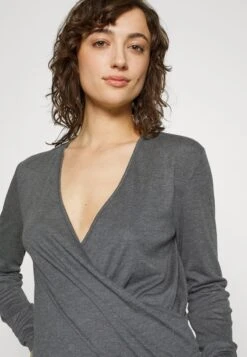 Anna Field Pyjama - Dark Grey 12 Anna Field Pyjama - Dark Grey -Chic Fusion Verkauf dc89de8aafb74f28af2d7f42fd3671e0