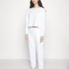 Anna Field Pyjama - Off White 1 Anna Field Pyjama - Off White -Chic Fusion Verkauf e181a24b343d482d89f969451d3c4aa2
