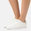 Anna Field Sneaker Low - White/gold 1 Anna Field Sneaker Low - White/gold -Chic Fusion Verkauf e4c9e6ccf0364accb8709b2643a1adb7