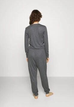 Anna Field Pyjama - Dark Grey 10 Anna Field Pyjama - Dark Grey -Chic Fusion Verkauf eb77a6cef5b3432e94c83fa7369ae9a9
