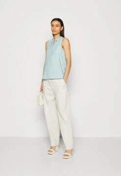 Anna Field Top - Light Green 9 Anna Field Top - Light Green -Chic Fusion Verkauf ebb6974bc8f4496eb21b8b29af13a4d4