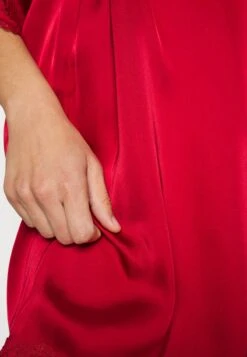 Anna Field Bademantel - Red 12 Anna Field Bademantel - Red -Chic Fusion Verkauf ed36051fc1824095a1b74d0824d31712