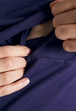 MATERNITY LONG TEE - T-Shirt Basic - Dark Blue -Chic Fusion Verkauf ed6fc839d3f743288f6ed99d03a4f475